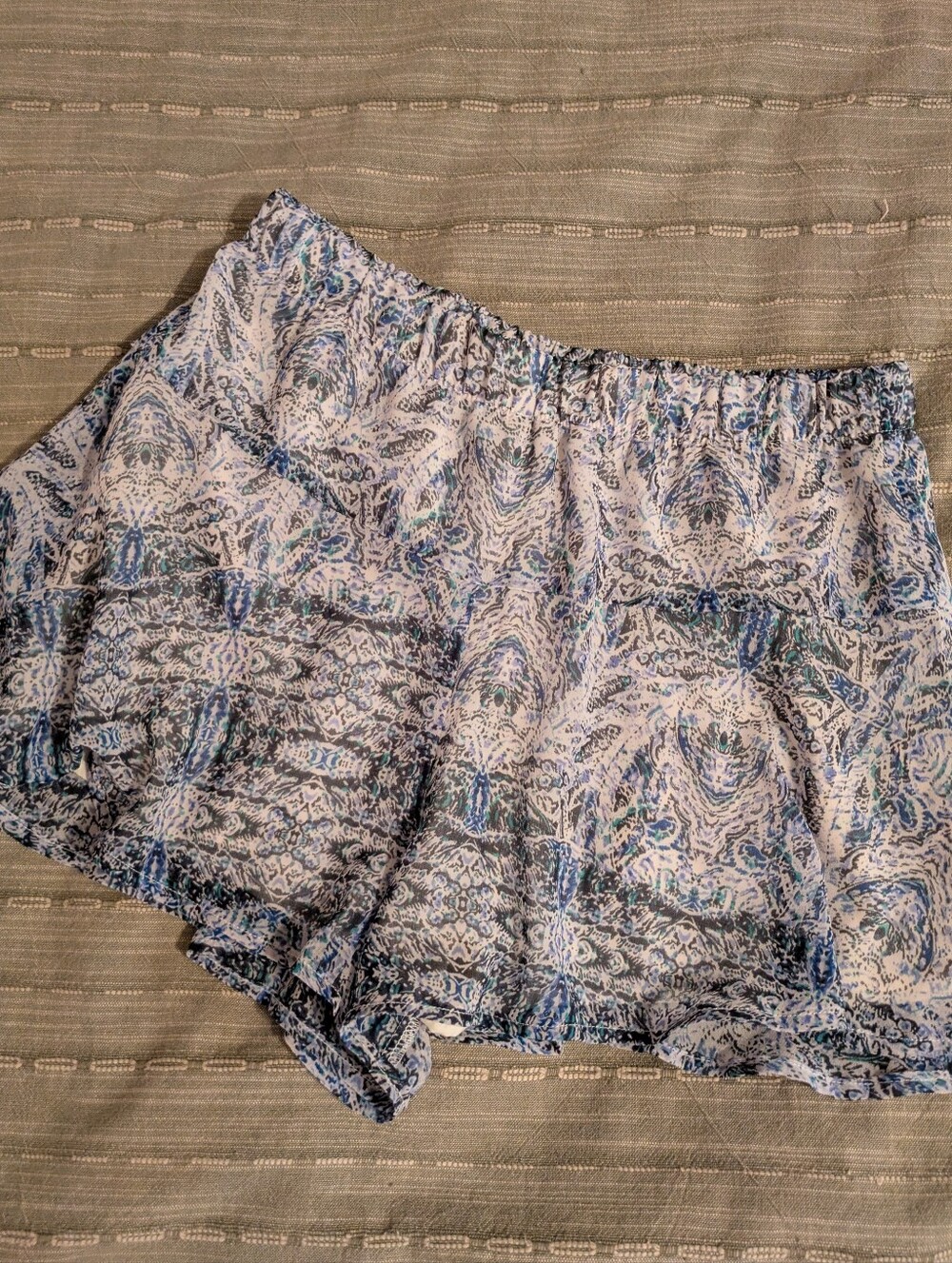 BCBGeneration Flouncy Blue Chiffon Shorts XS